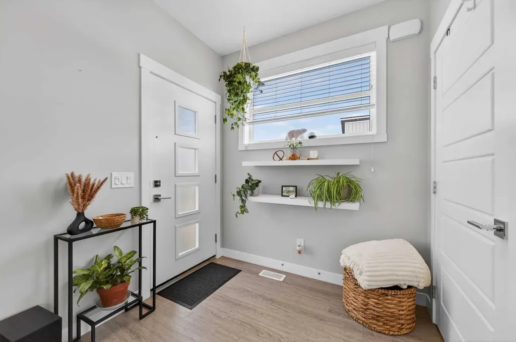 29 Skyview Parade NE Calgary AB T3N 0V4