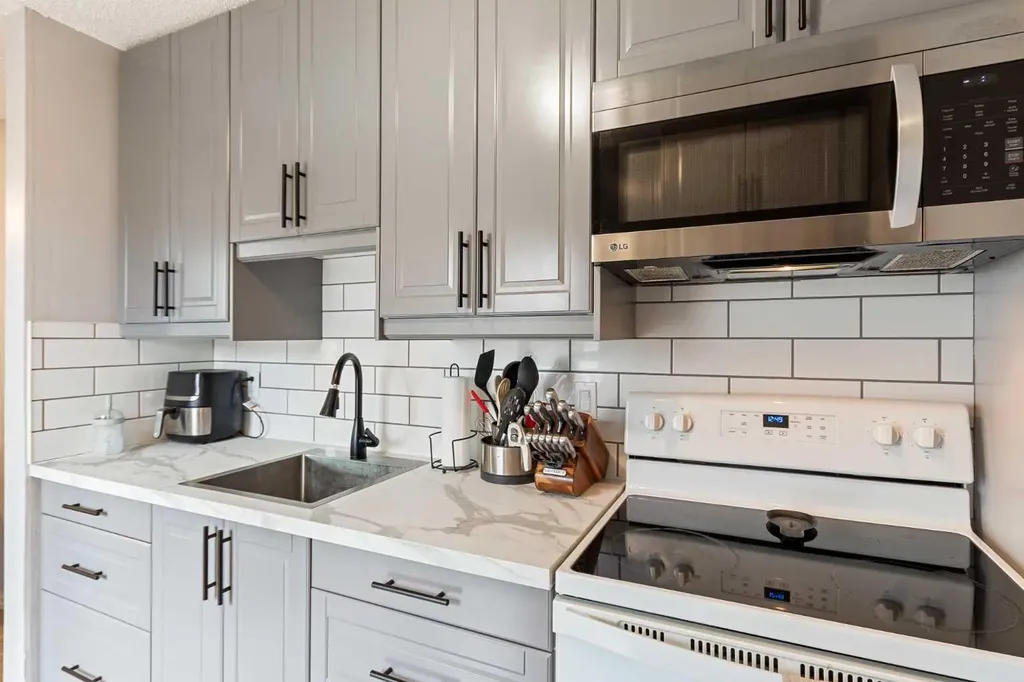 2713 47 Avenue Lloydminster SK S9V 1H3