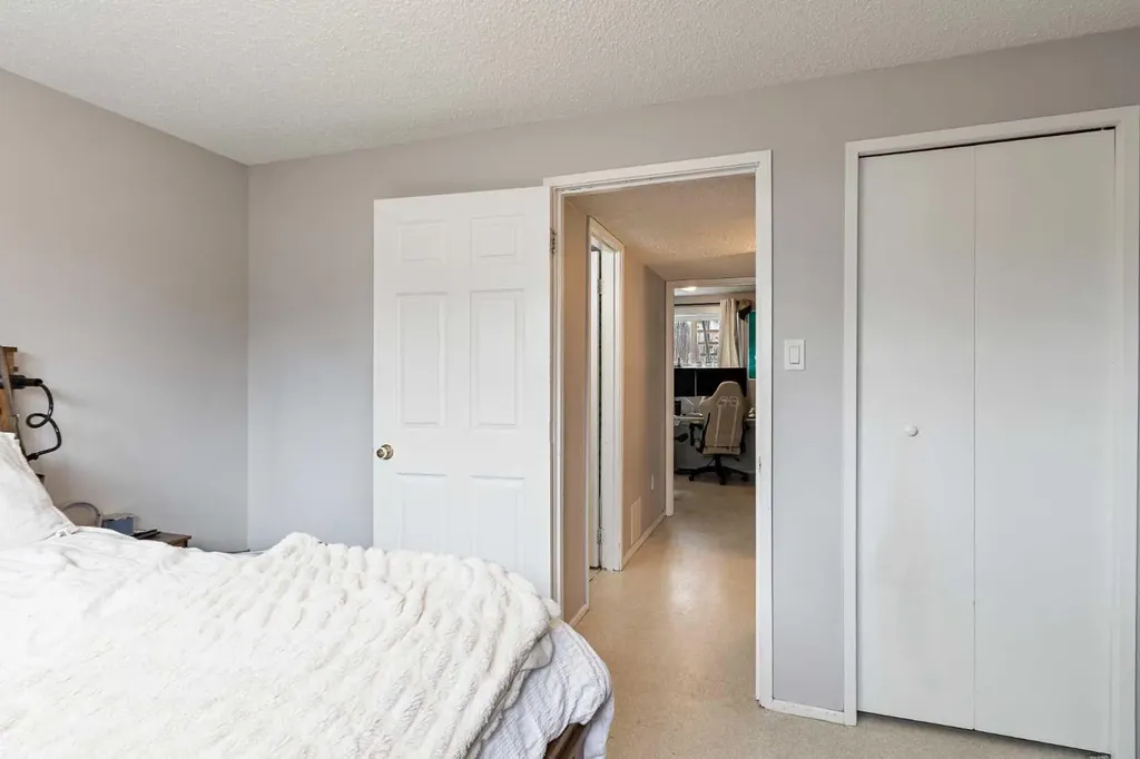 2713 47 Avenue Lloydminster SK S9V 1H3