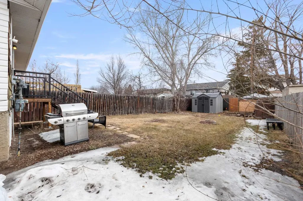 2713 47 Avenue Lloydminster SK S9V 1H3