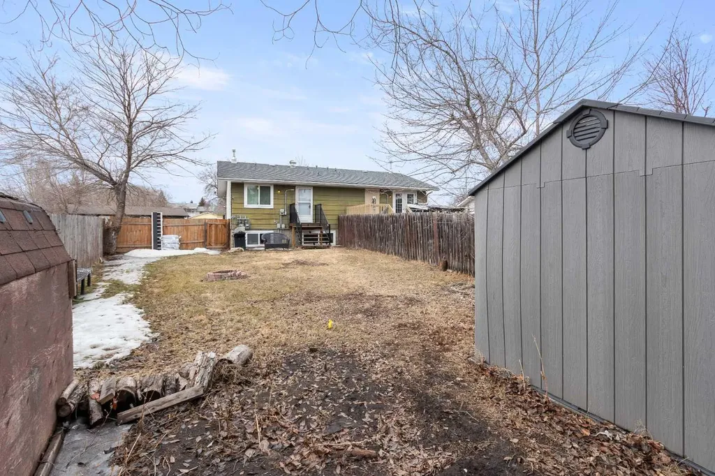 2713 47 Avenue Lloydminster SK S9V 1H3