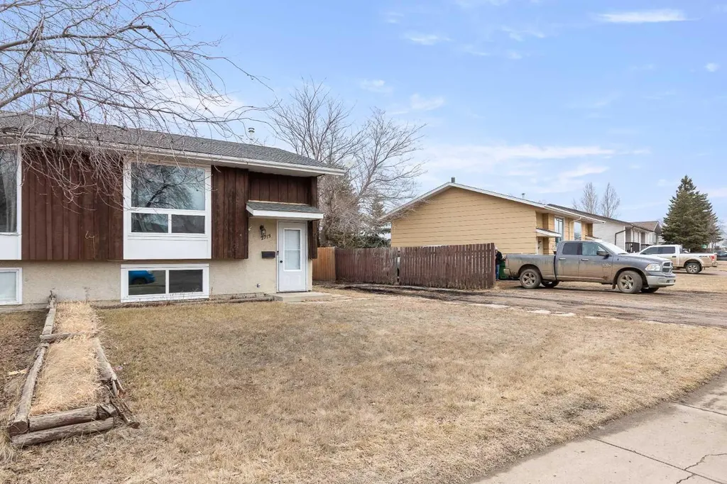 2713 47 Avenue Lloydminster SK S9V 1H3
