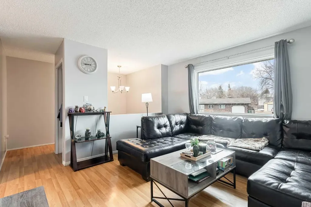 2713 47 Avenue Lloydminster SK S9V 1H3