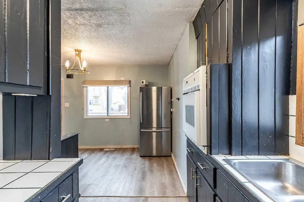 1152 Braemar Street SE Medicine Hat AB T1A 0W2