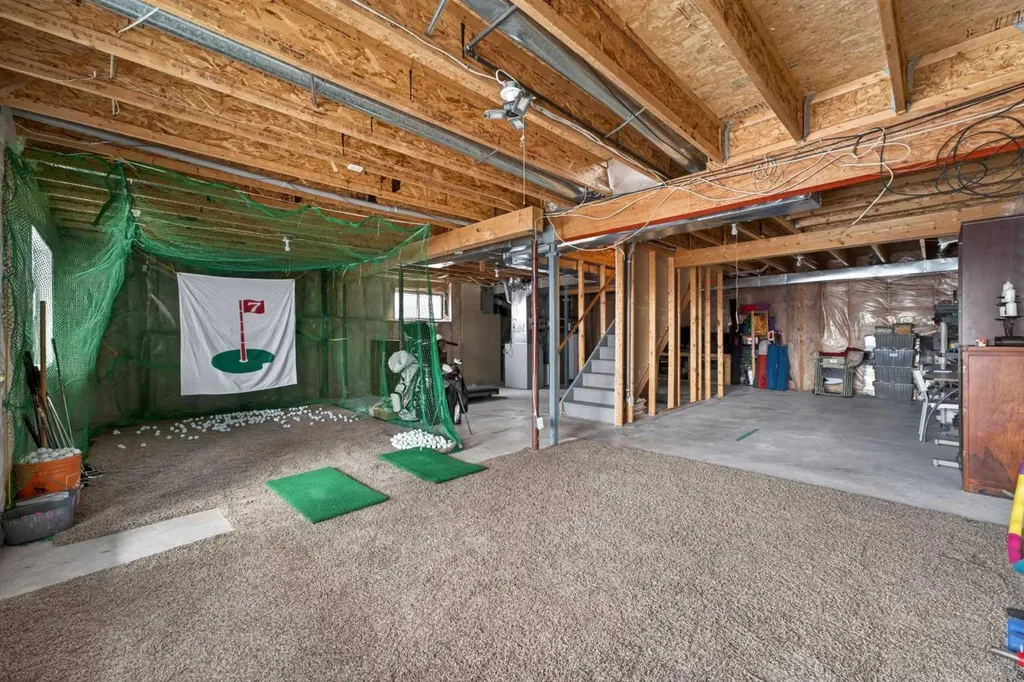 111 Valley Ponds Crescent NW Calgary AB T3B 5T7