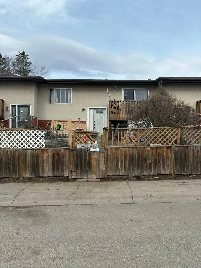 716B Raynard Crescent SE Calgary AB T2A 1X7