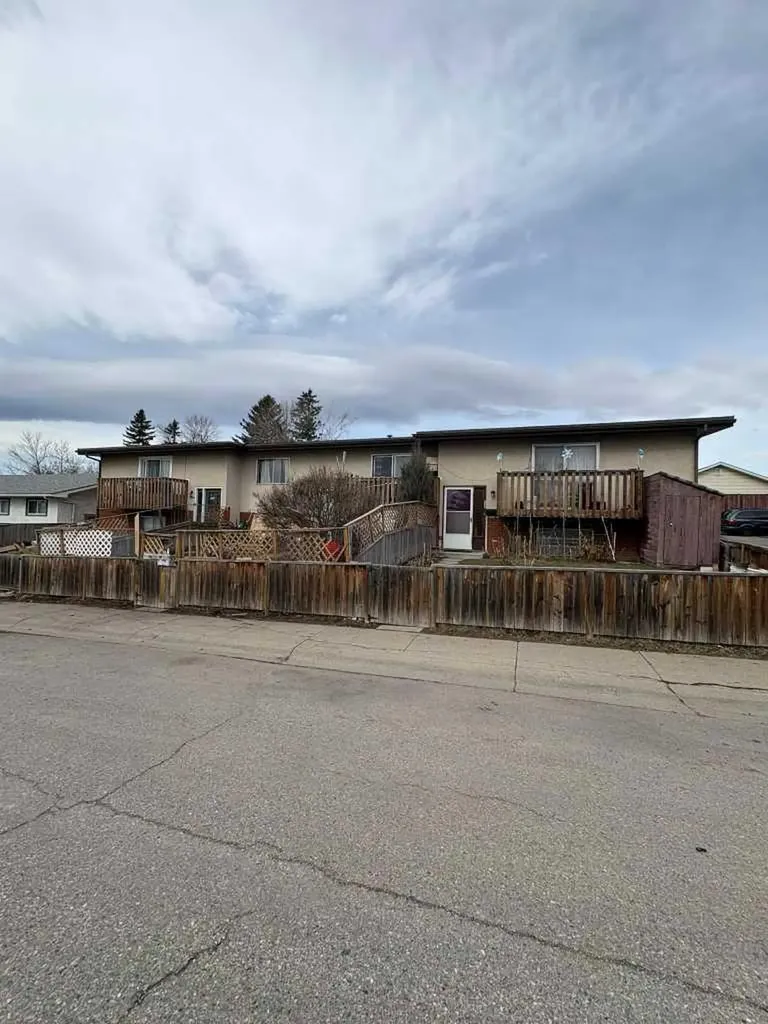 716B Raynard Crescent SE Calgary AB T2A 1X7