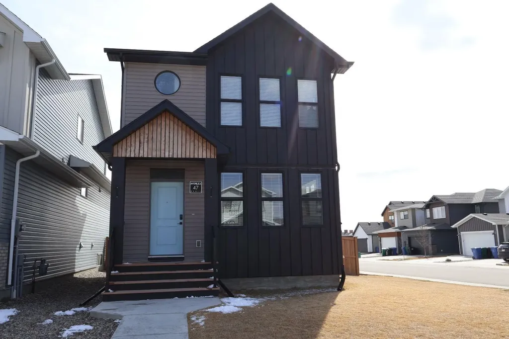 47 Blackwolf Pass N Lethbridge AB T1H7H7
