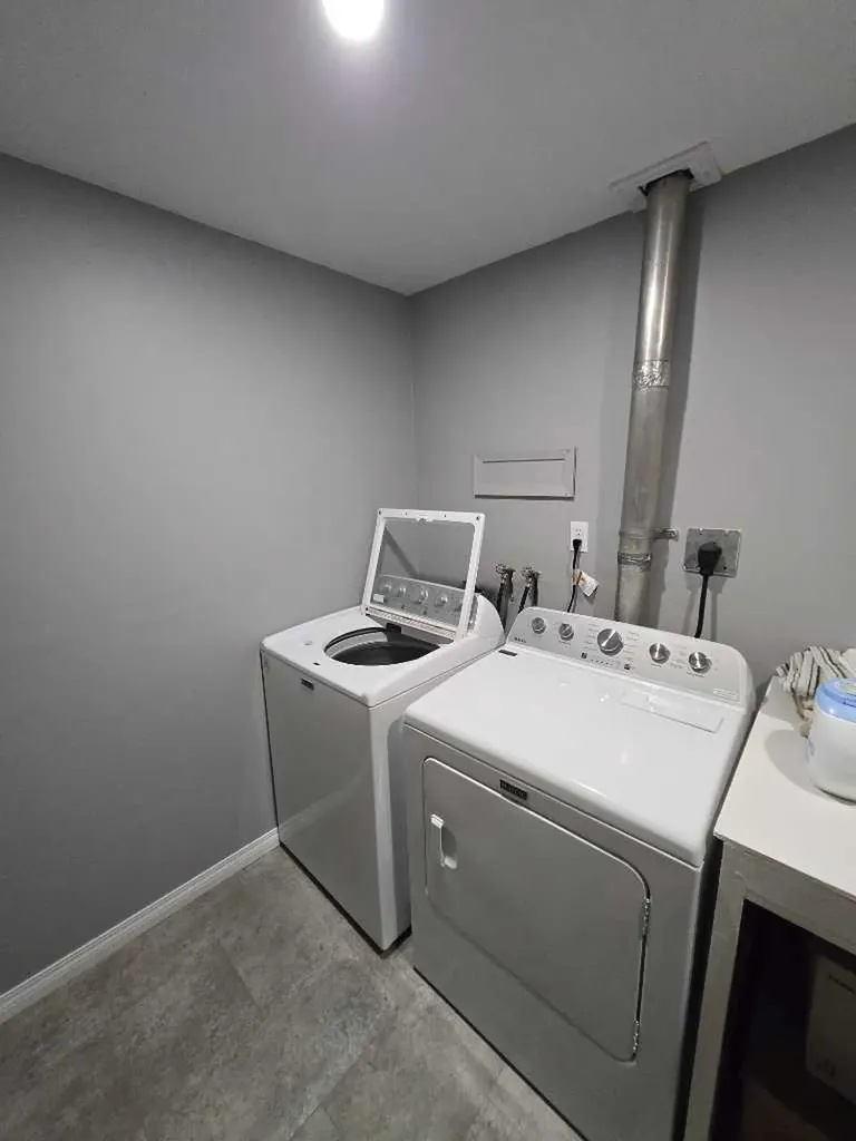805 8 Street Fox Creek AB T0H 1P0