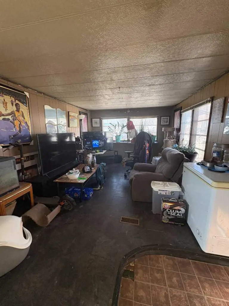 5311 60 Street Rocky Mountain House AB T4T 1N1