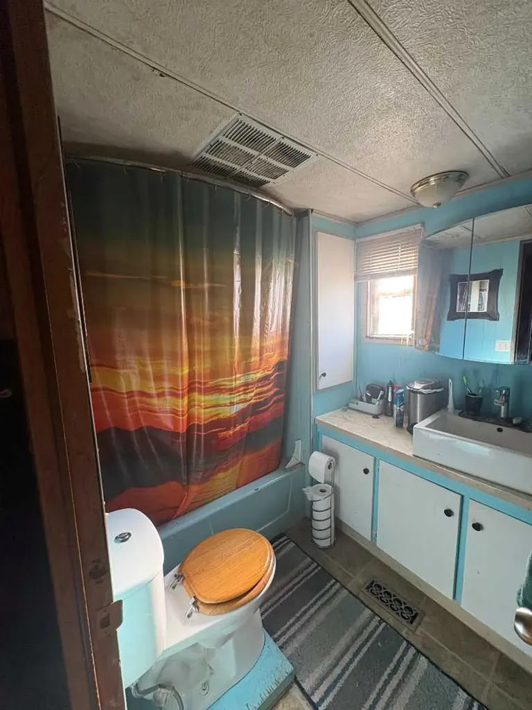5311 60 Street Rocky Mountain House AB T4T 1N1