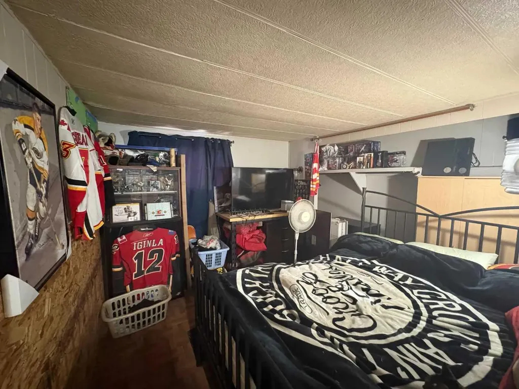 5311 60 Street Rocky Mountain House AB T4T 1N1