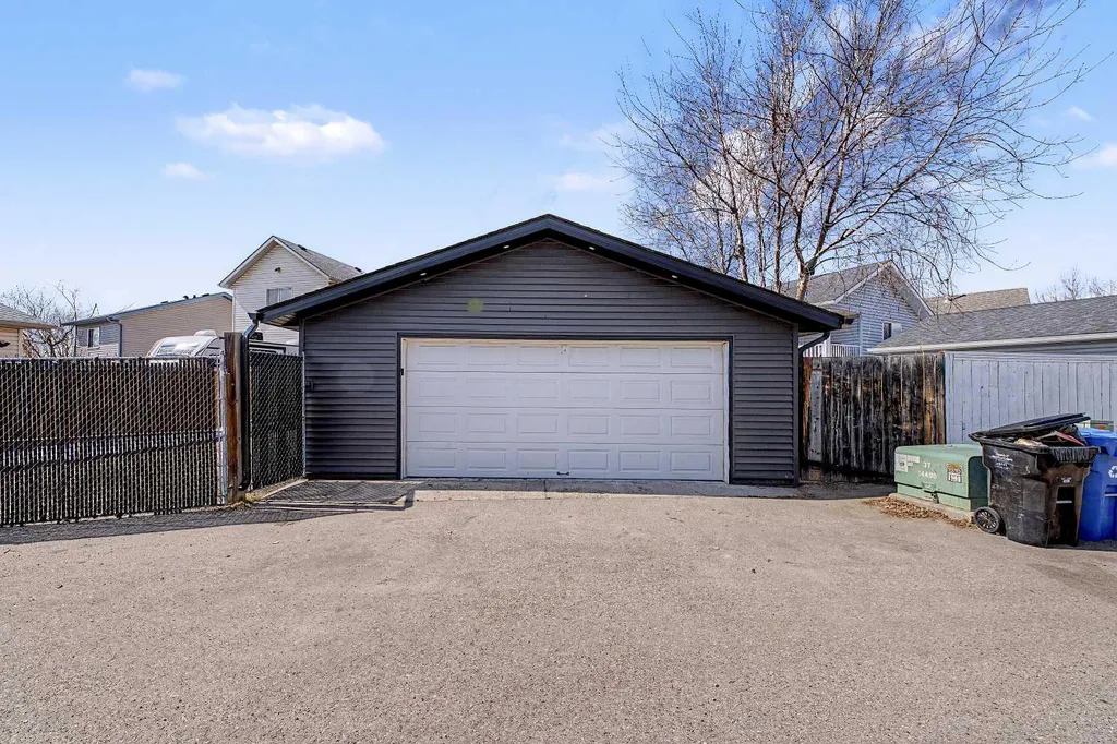 339 Coverdale Court NE Calgary AB T3K 4J8