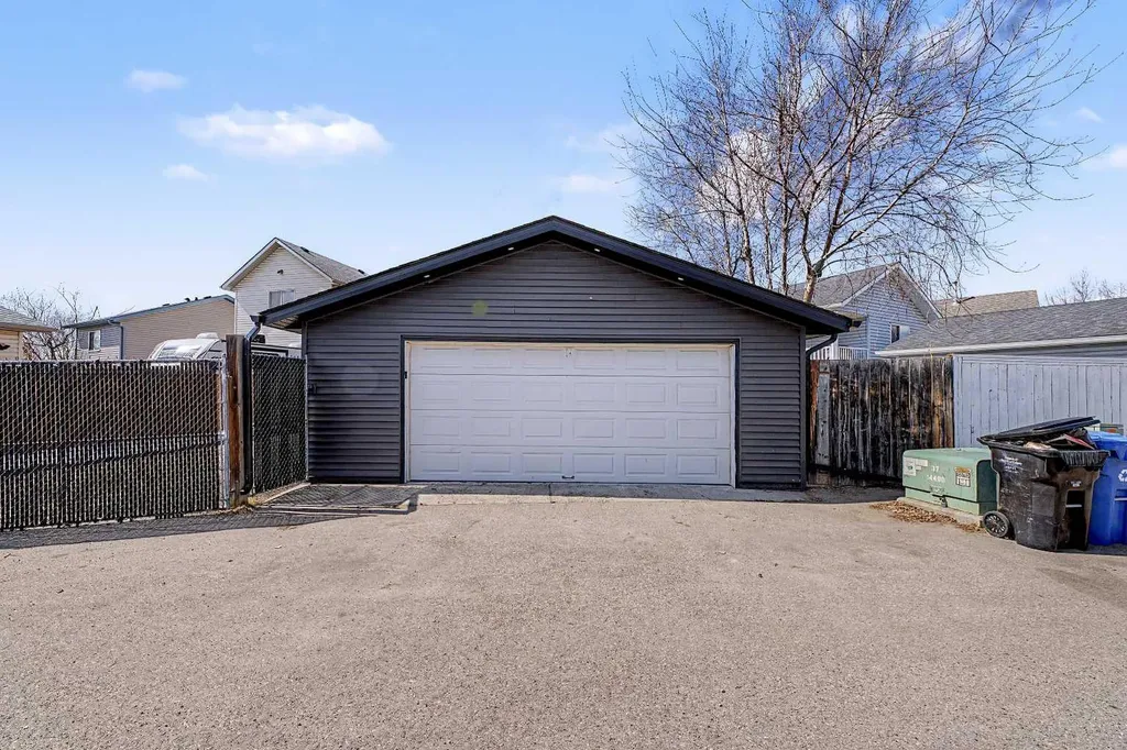 339 Coverdale Court NE Calgary AB T3K 4J8