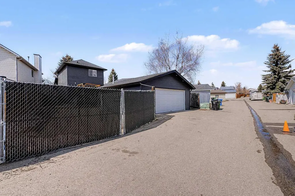 339 Coverdale Court NE Calgary AB T3K 4J8