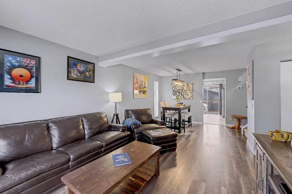 339 Coverdale Court NE Calgary AB T3K 4J8