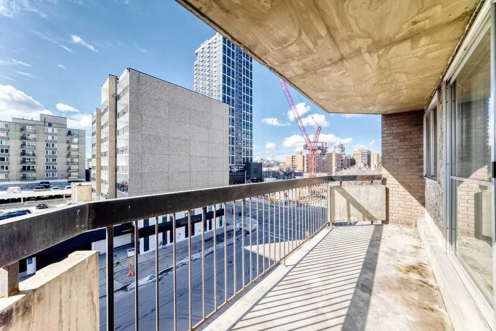 340 14 Avenue SW Calgary AB T2R 1H4