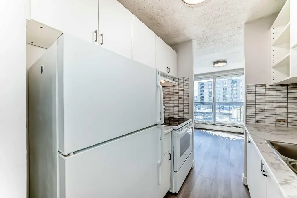 340 14 Avenue SW Calgary AB T2R 1H4
