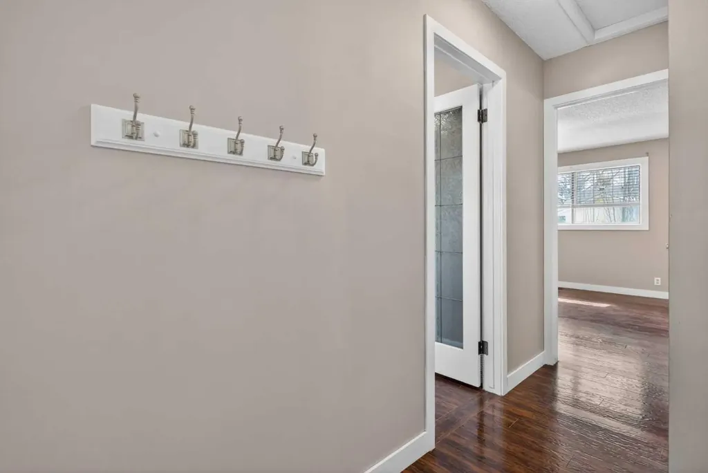 32 Fallingworth Court NE Calgary AB T3J1G4