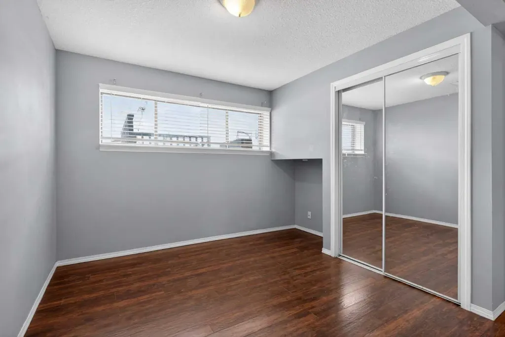 32 Fallingworth Court NE Calgary AB T3J1G4