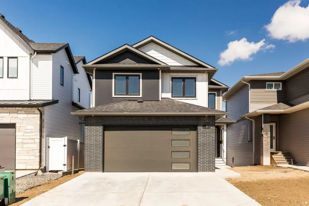561 Malahat Green W Lethbridge AB T1J 5H1
