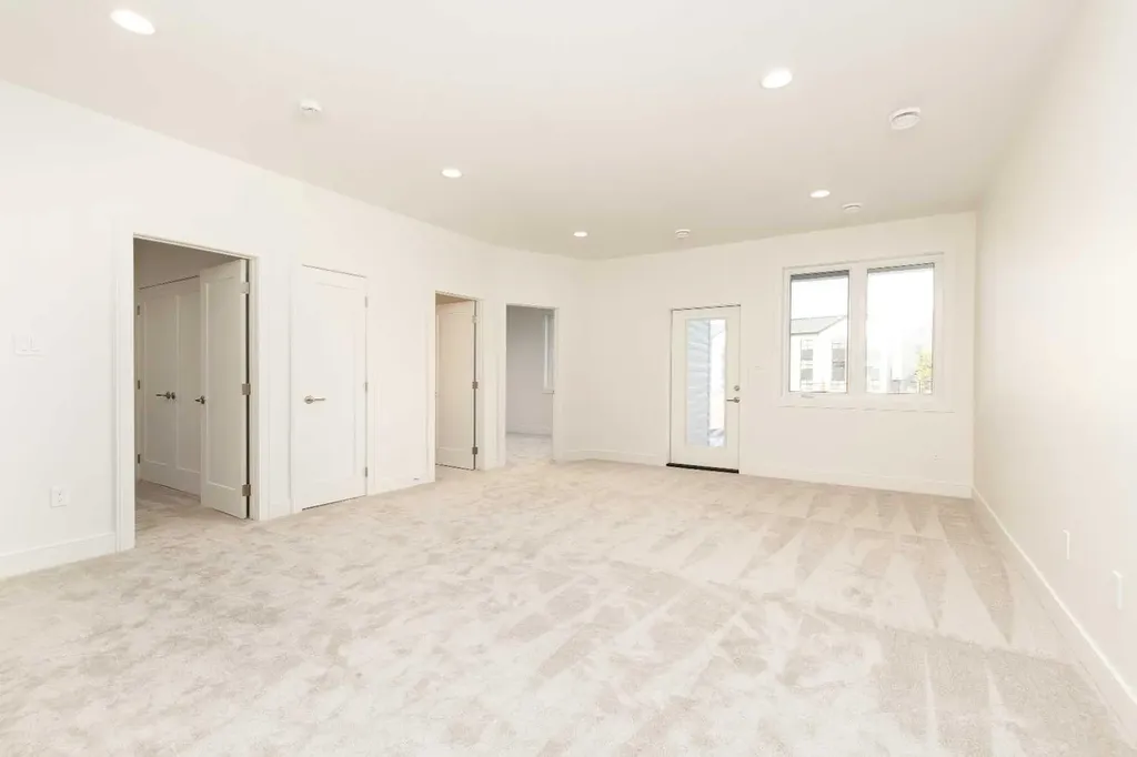 561 Malahat Green W Lethbridge AB T1J 5H1