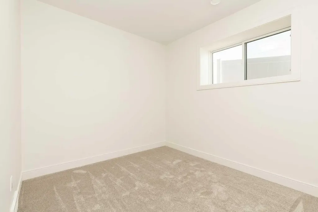 561 Malahat Green W Lethbridge AB T1J 5H1