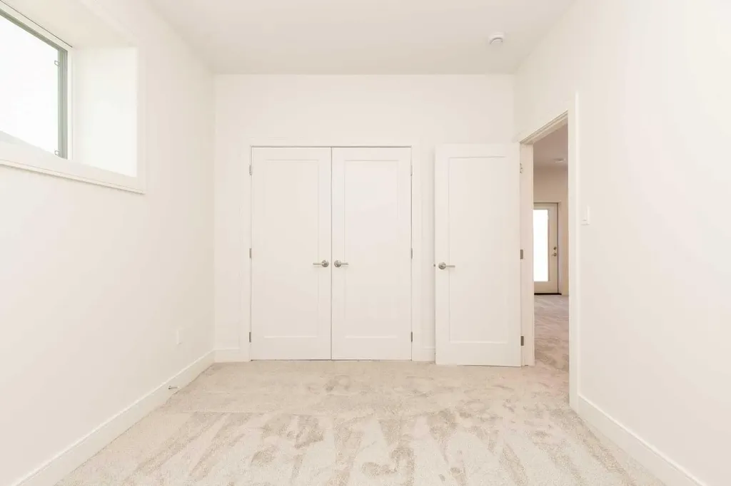 561 Malahat Green W Lethbridge AB T1J 5H1