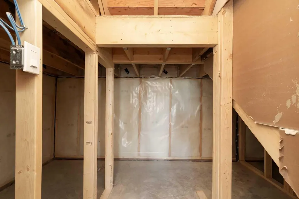 561 Malahat Green W Lethbridge AB T1J 5H1