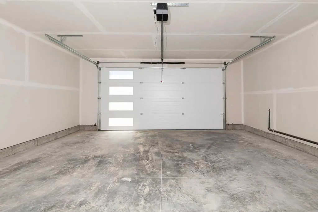 561 Malahat Green W Lethbridge AB T1J 5H1