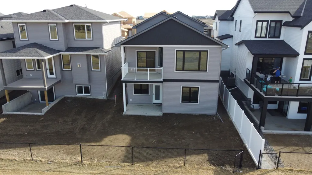 561 Malahat Green W Lethbridge AB T1J 5H1