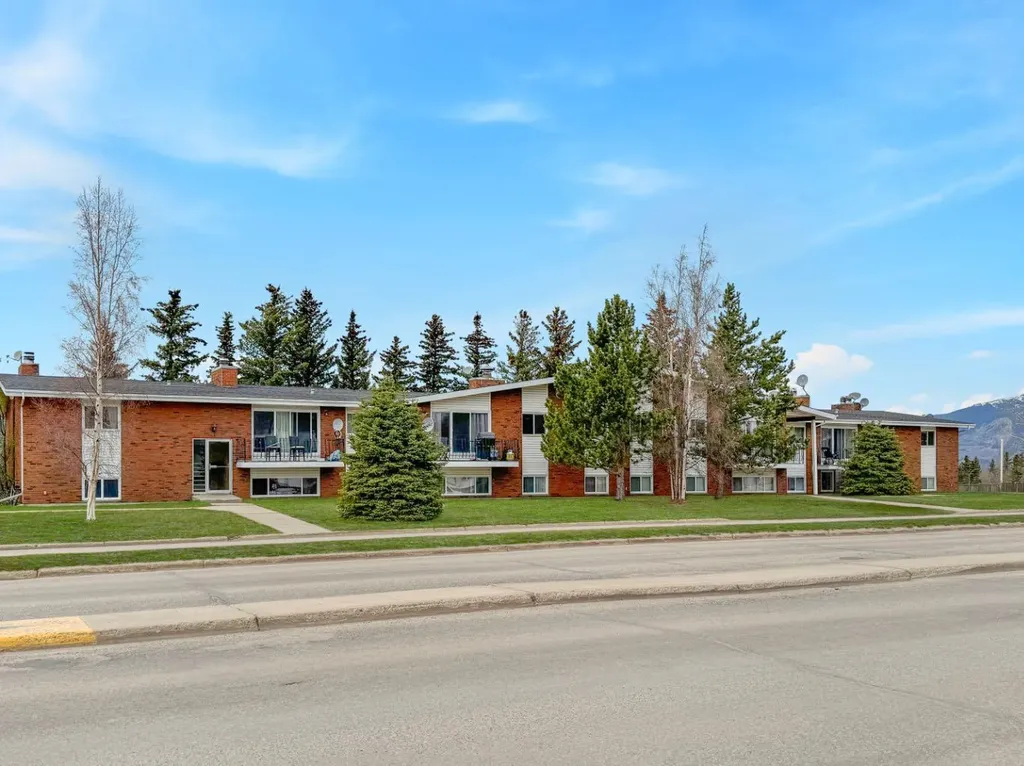 11114 Hoppe Avenue Grande Cache AB t0e0y0