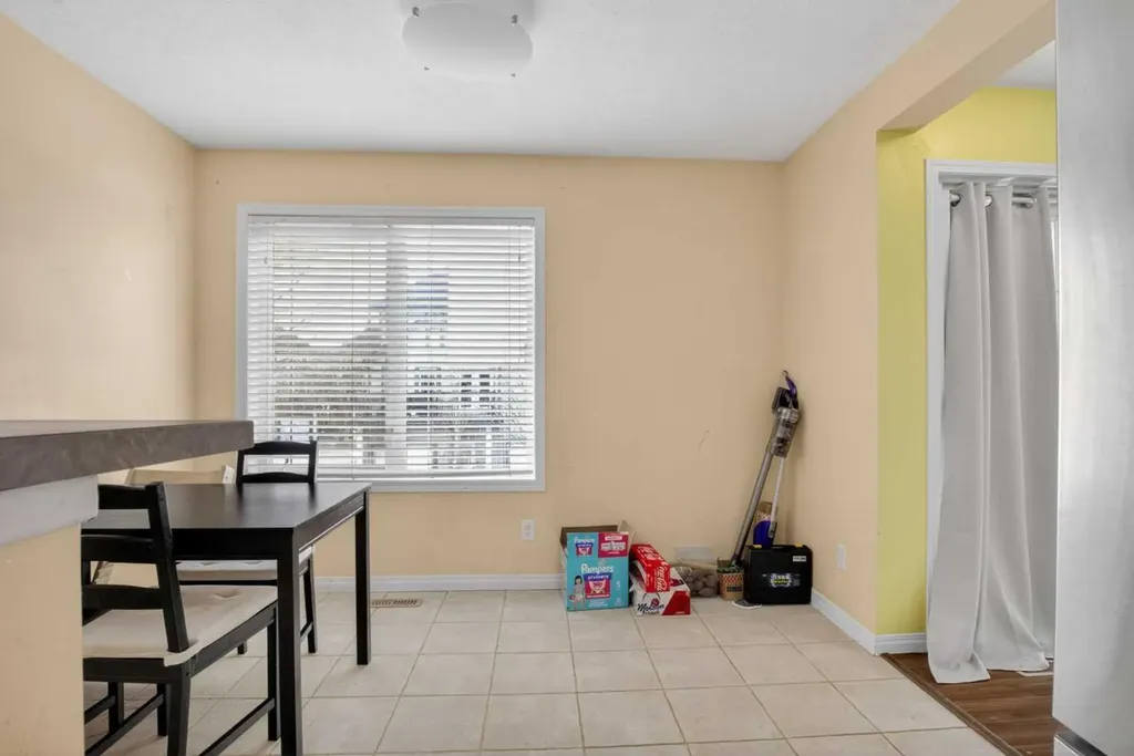 34 Simcoe Place SW Calgary AB T3H 4T8