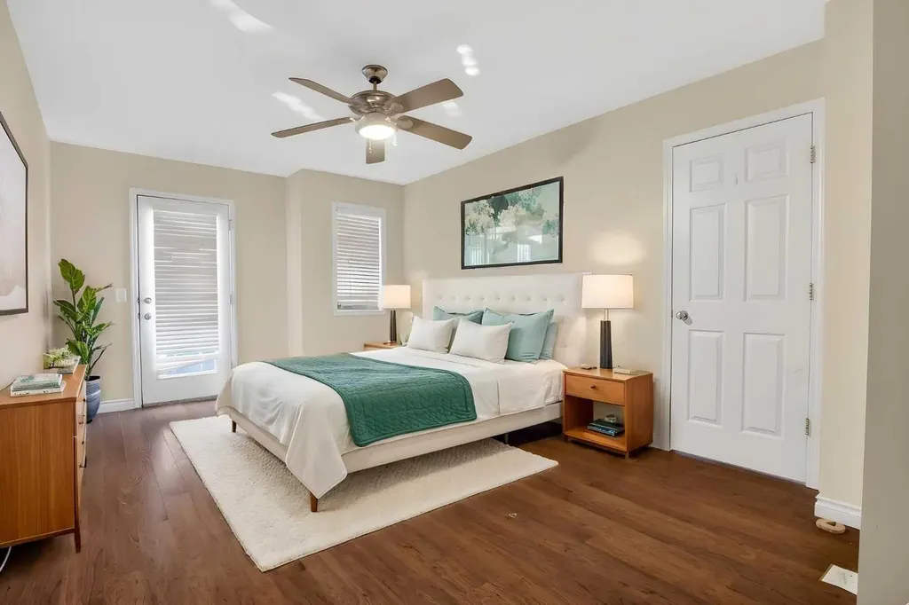 34 Simcoe Place SW Calgary AB T3H 4T8