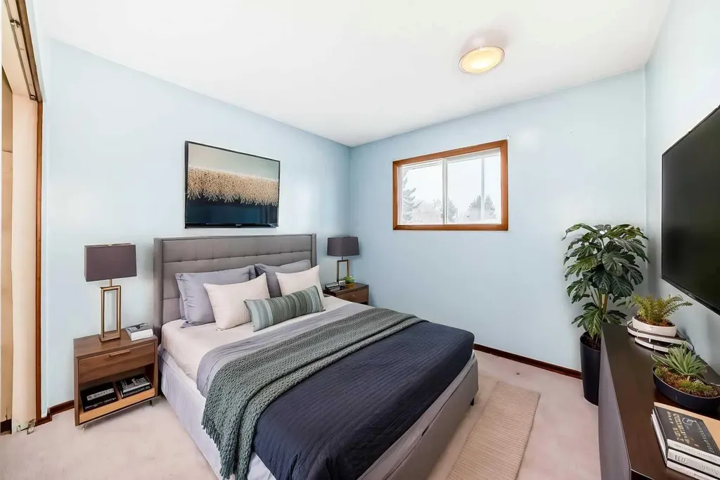 5416 55 Street Ponoka AB T4J 1L8
