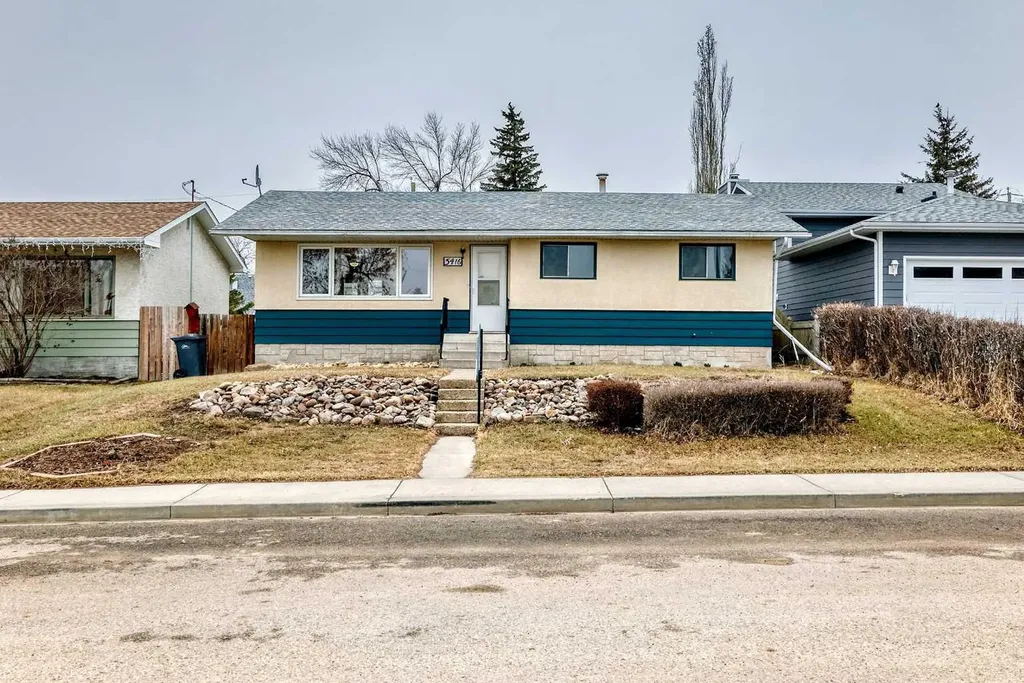 5416 55 Street Ponoka AB T4J 1L8
