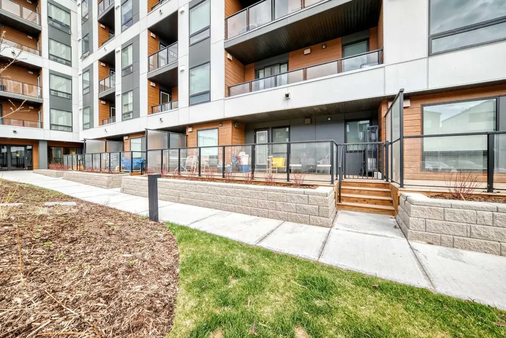 8500 19 Avenue SE Calgary AB T2A 0M8