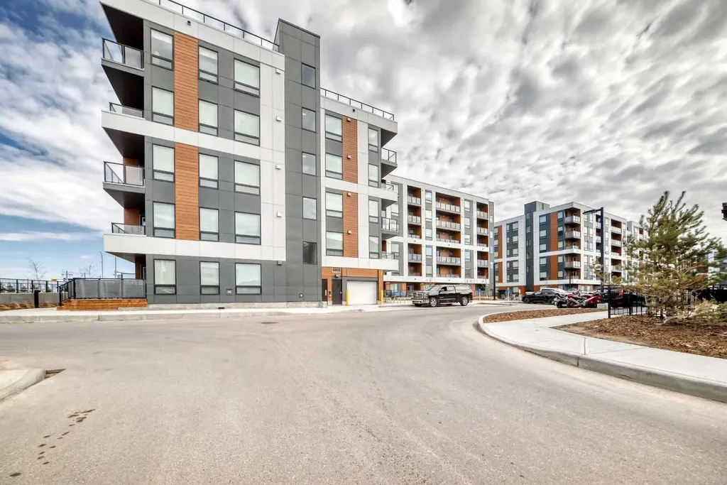 8500 19 Avenue SE Calgary AB T2A 0M8