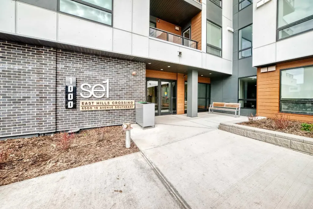 8500 19 Avenue SE Calgary AB T2A 0M8