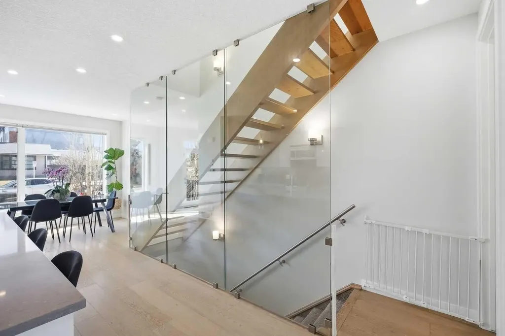 5103 6 Street SW Calgary AB T2V 1J6