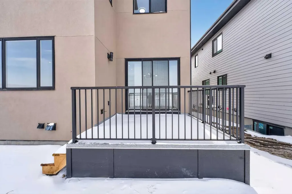 380 Watercrest Place Chestermere AB T1X 2Y7