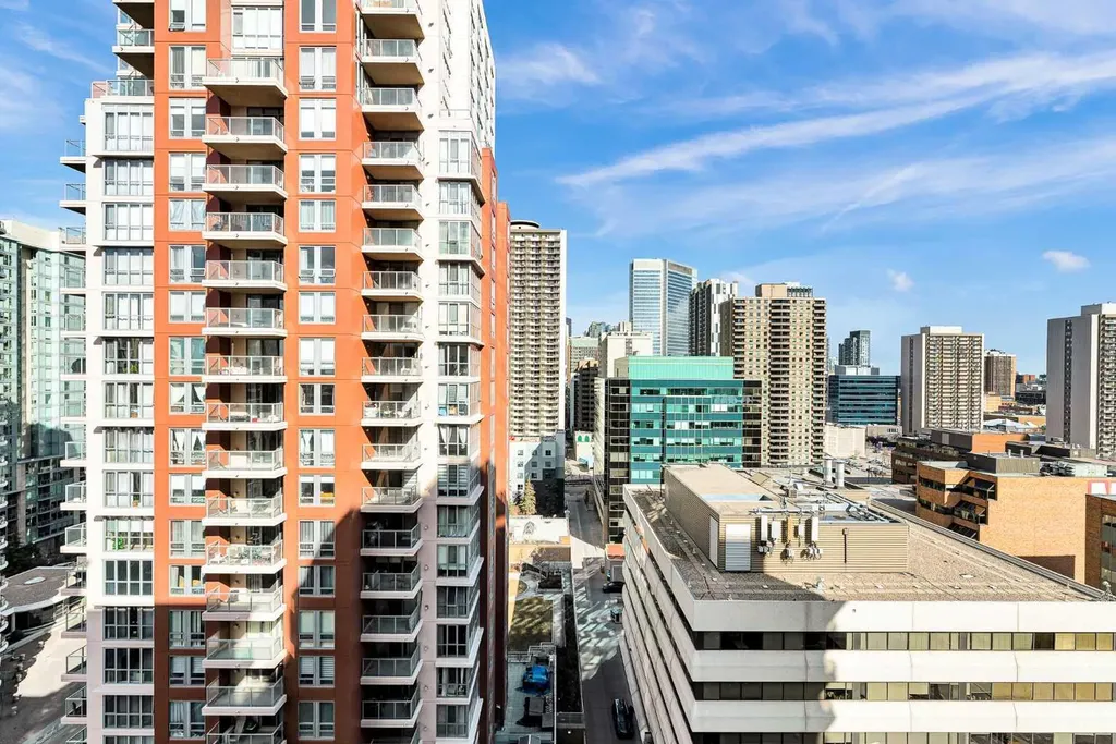 1111 6 Avenue SW Calgary AB T2P 5M5