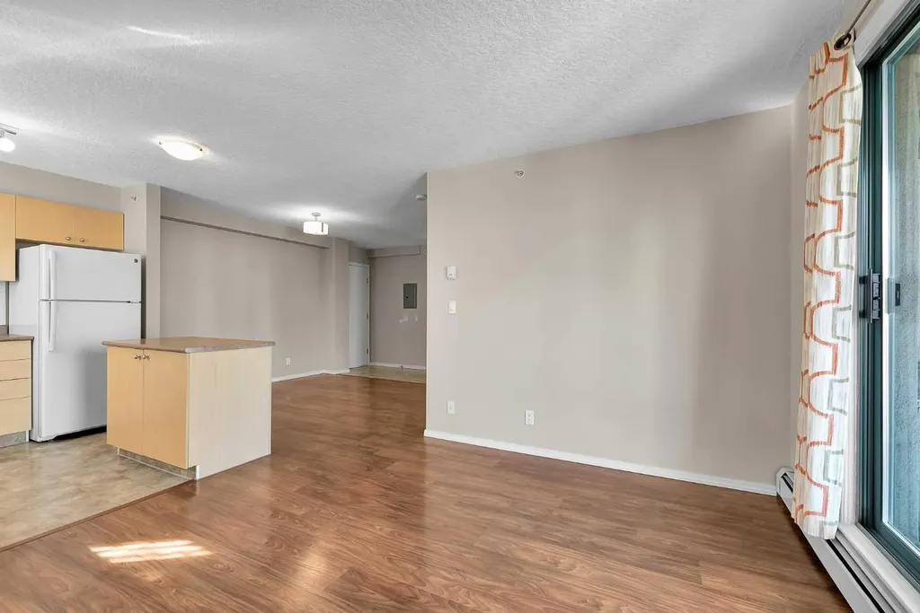 1111 6 Avenue SW Calgary AB T2P 5M5