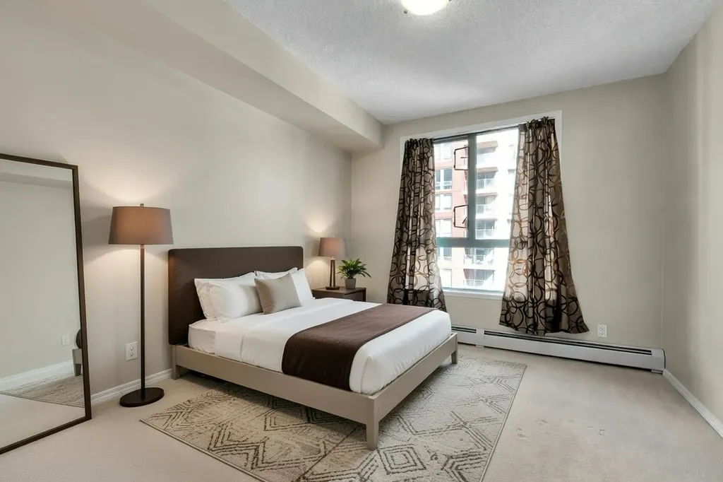1111 6 Avenue SW Calgary AB T2P 5M5
