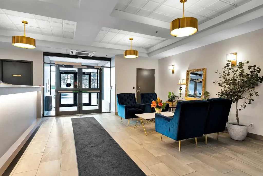 1111 6 Avenue SW Calgary AB T2P 5M5