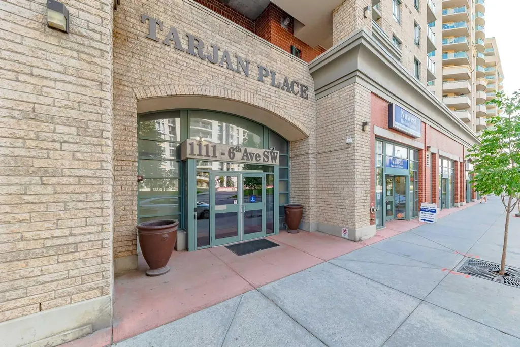 1111 6 Avenue SW Calgary AB T2P 5M5