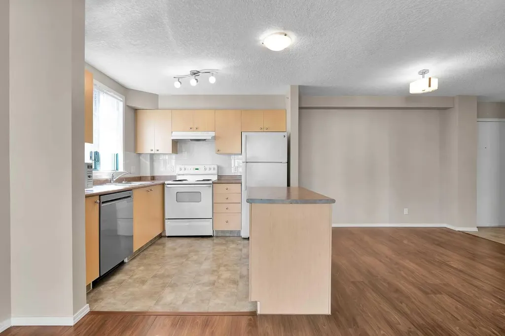 1111 6 Avenue SW Calgary AB T2P 5M5