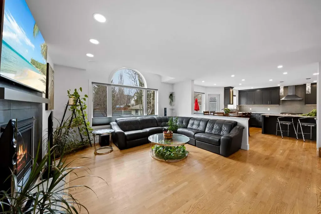 90 Riverview Circle SE Calgary AB T2C4K1