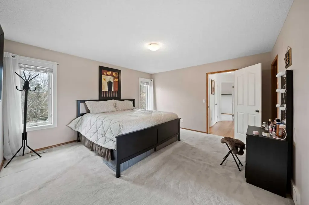 90 Riverview Circle SE Calgary AB T2C4K1