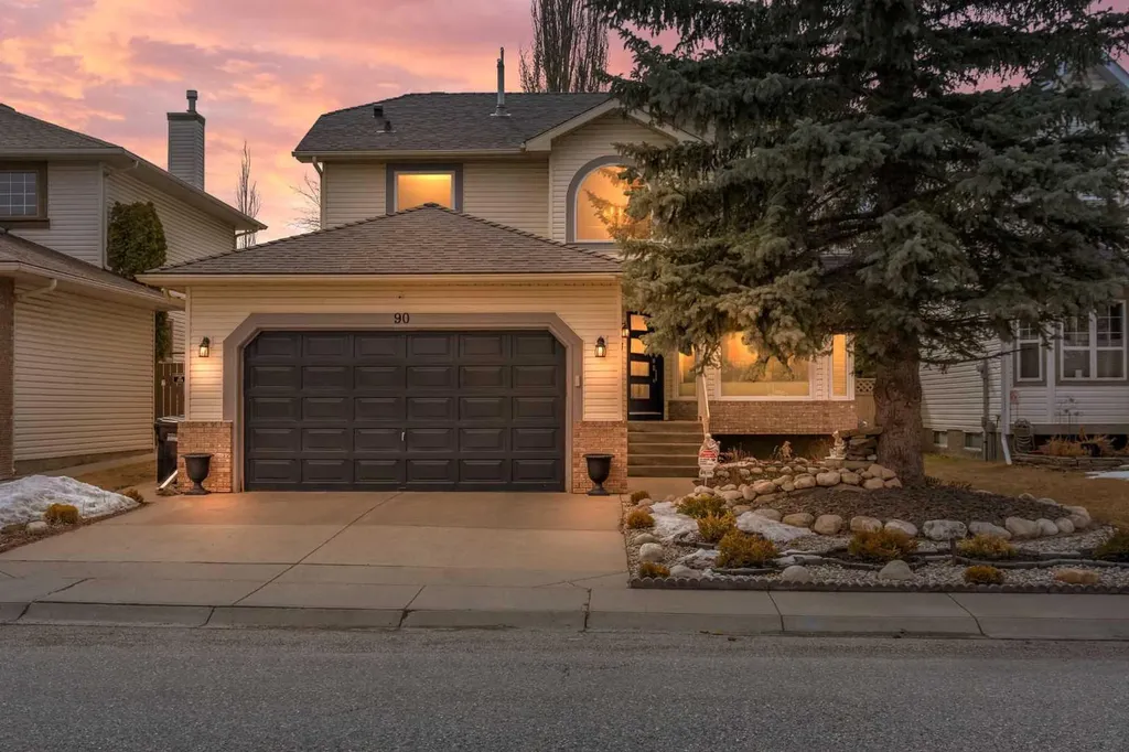 90 Riverview Circle SE Calgary AB T2C4K1